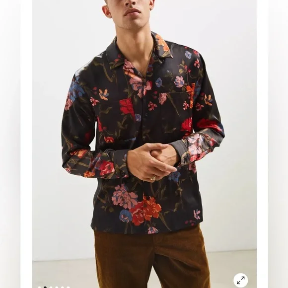 Urban Outfitters Satin Floral Button-Down Shirt S - Picture 2 of 12